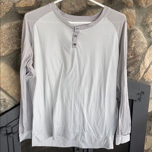 Lululemon top. L/s. Lose fit